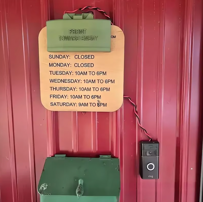 "Landmine" Novelty Doorbell Decoration – Prank Gift for Adults