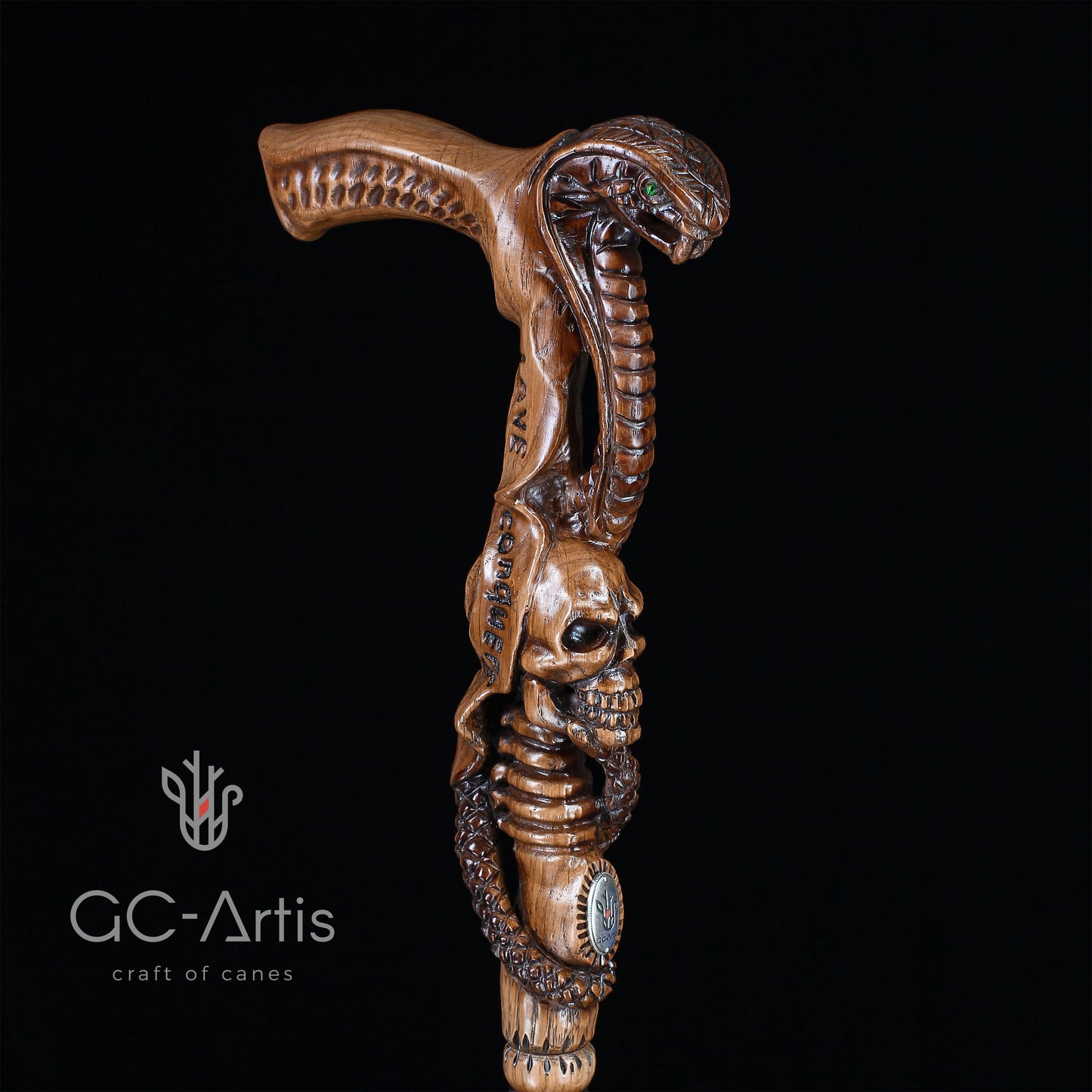 Snake & Skull Light Wood – Hand-Carved Wooden Walking Cane