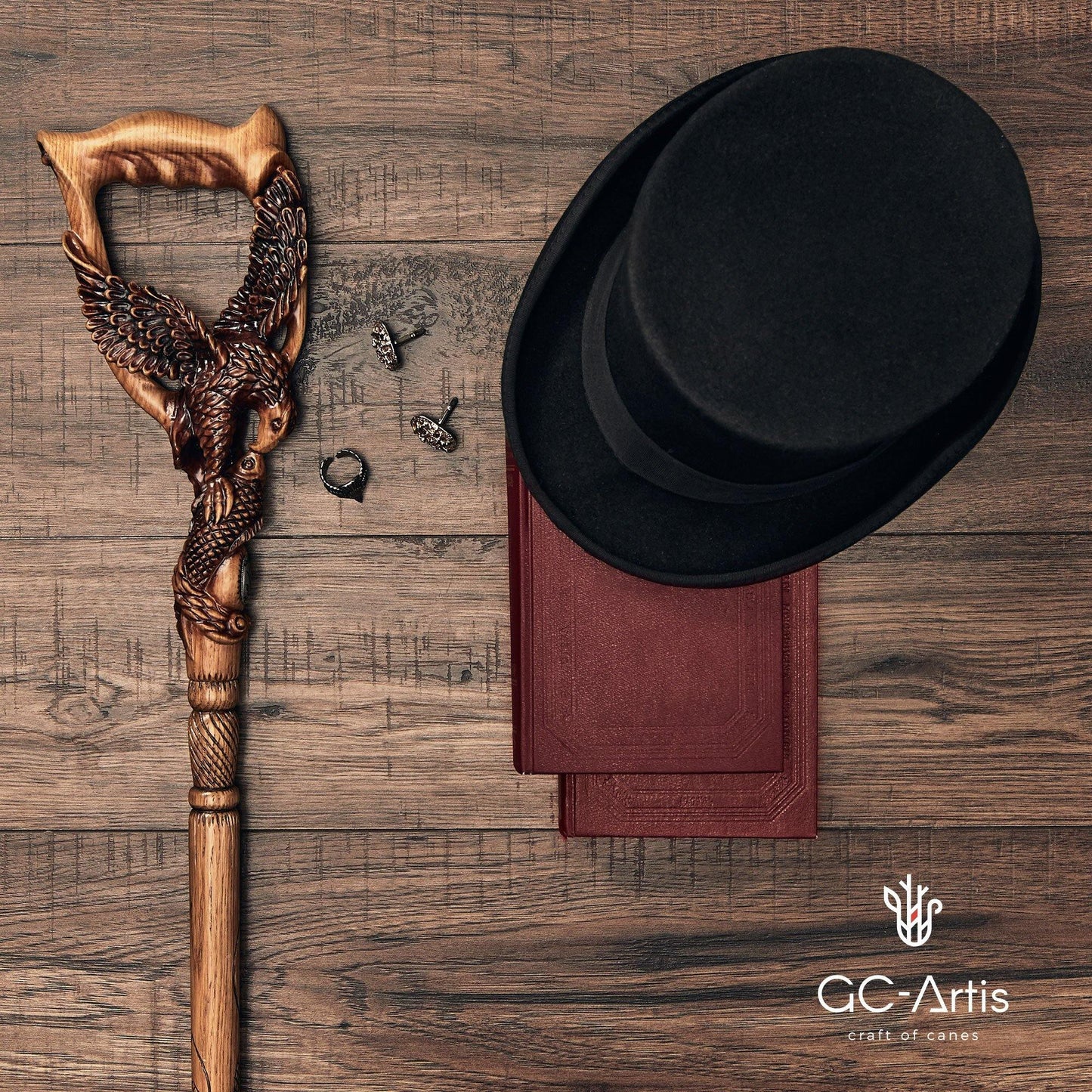 Hunting Eagle Light Wood – Hand-Carved Wooden Walking Cane