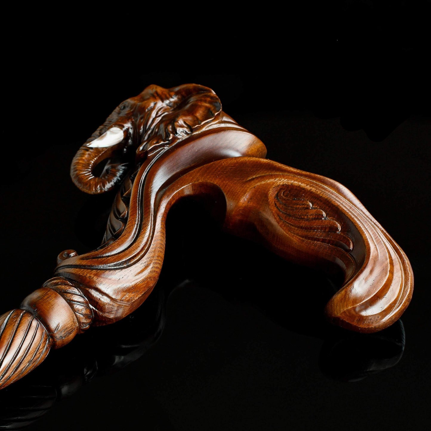 Elephant – Ergonomic Walking Cane